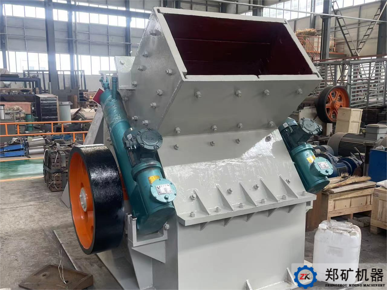 熱烈祝賀徐州PC1000×1000錘式破碎機(jī)設(shè)備交貨完成！